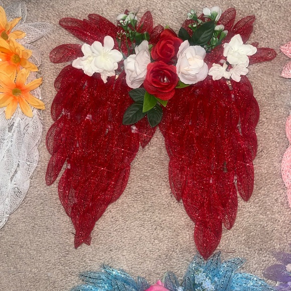 HandmadeMade Angel Wing Wreath